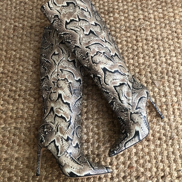 New: Vince Camuto Fendels Leather Knee High Boots. Size 6.5 - Picture 3 of 8